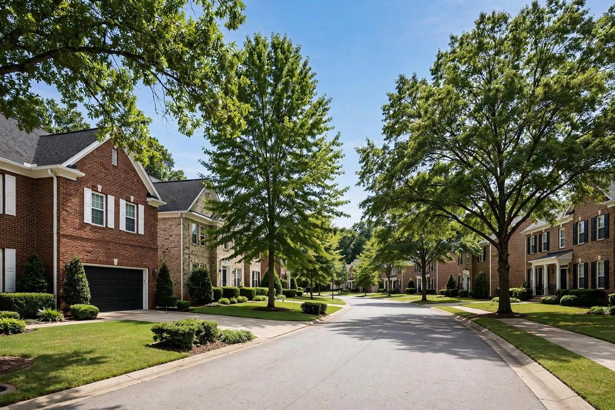 How Do Land Buyers Price a Providence Plantation Lot? Reading the Half-Acre Parcels, the Replacement Record and the As-Is Equation